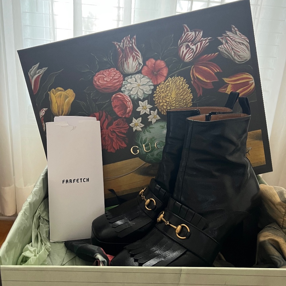 Gucci Marmont fring platform boot